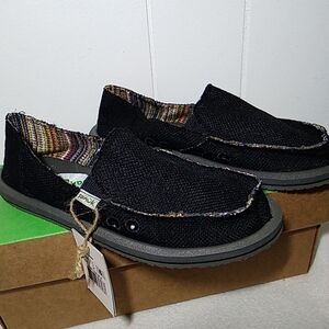 SANUK Women's Sz 6 DONNA HEMP Causal Sidewalk Surfers Loafers SWF1160 Black New